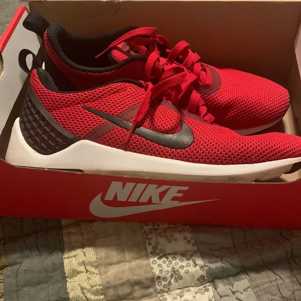 Mens Nike Lunareatoa 2 essential
